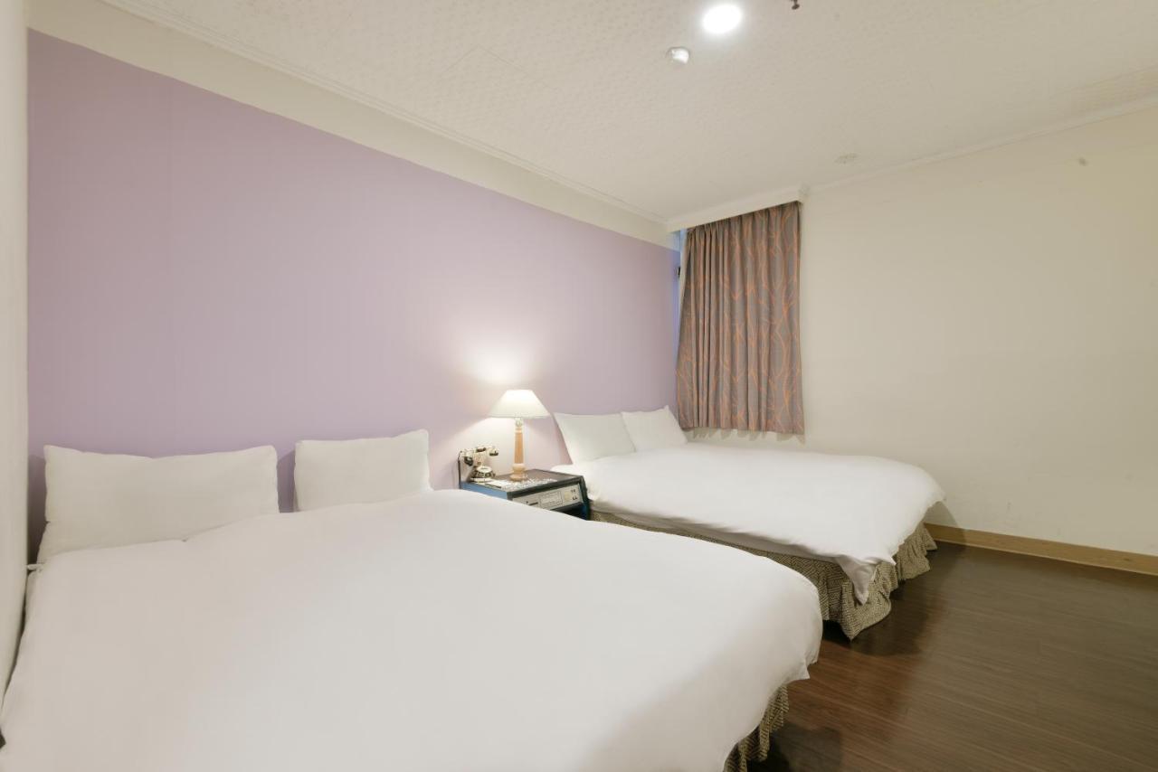 Back Home Hotel Chiayi Buitenkant foto